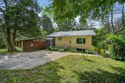 100 Coons Road, Rideau Lakes, On K0g 1e0