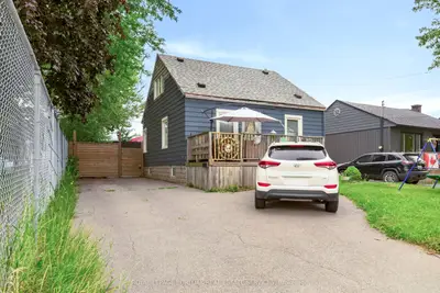 1 Mahony Avenue, Hamilton, On L8h 3c3