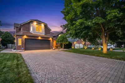 5929 Rosewood Crescent, Lasalle, On N9j 3l7