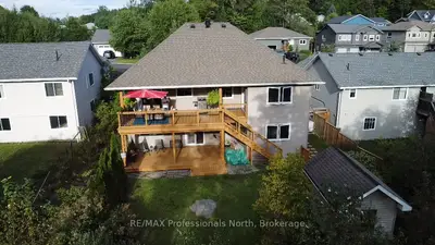 38 Goodwin Drive, Huntsville, On P1h 2r3