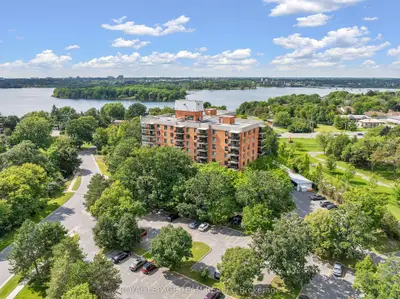 115 Barrett Court 302, Kingston, On K7l 5h6