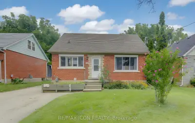 104 Mausser Avenue, Kitchener, On N2m 3k5