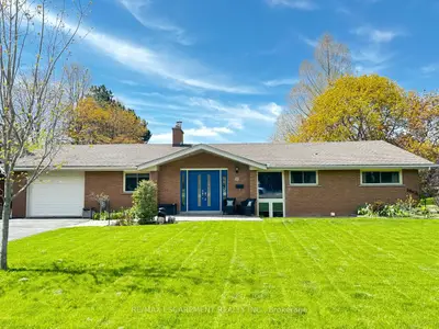 81 Thomson Drive, Hamilton, On L8b 0g5
