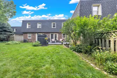 598 Durham Crescent 12, Woodstock, On N4s 5x3