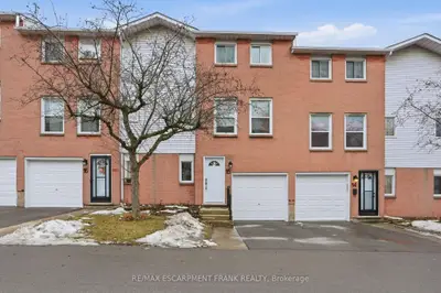 1255 Upper Gage Avenue 15, Hamilton, On L8w 3c7