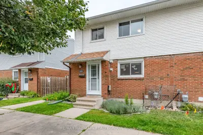 1045 Morrison Drive 121, Parkway Park - Queensway Terrace S And Area, On K2h 7l2
