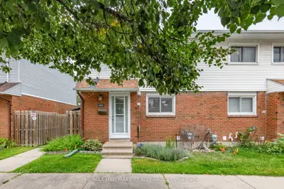 1045 Morrison Drive 121, Parkway Park - Queensway Terrace S And Area, On K2h 7l2