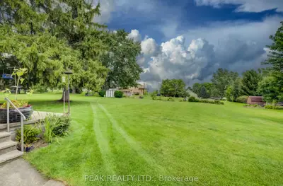 5465 King Street, Perth East, On N0b 2t0