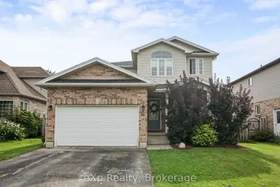 29 Maple Street, Mapleton, On N0g 1p0