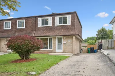 37 Shadeland Crescent, Kitchener, On N2m 2j1
