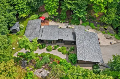 115 Lindgren Road E, Huntsville, On P1h 1y6