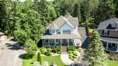 9 Melane Court, Bracebridge, On P1l 1x7