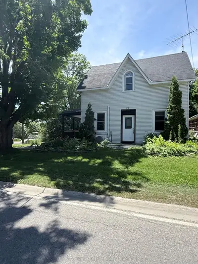 22 Concession Street W, Westport, On K0g 1x0