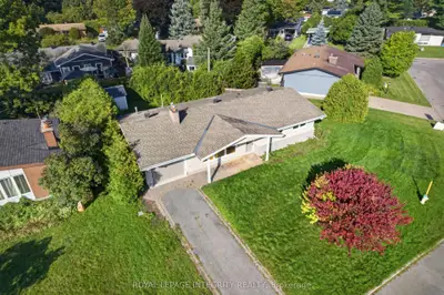 4 Marsden Place, Crystal Bay - Rocky Point - Bayshore, On K2h 5l5