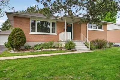 32 Lennox Street, Kingston, On K7m 4s2