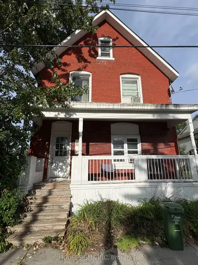 2- 301 Cyr Avenue, Vanier And Kingsview Park, On K1l 7n6