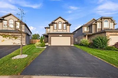 8377 Jeffrey Court, Niagara Falls, On L2h 0m9