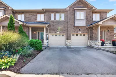 43 Kerman Avenue 9, Grimsby, On L3m 0g2