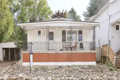 127 Whitney Avenue, Hamilton, On L8s 2g6