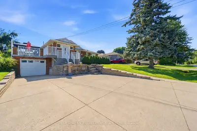 13 Lakeside Drive, Grimsby, On L3m 2k8