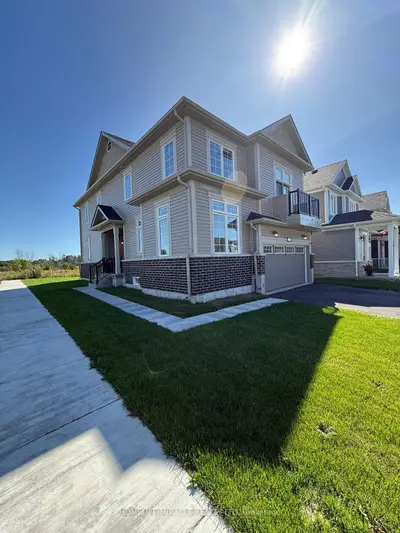 128 Oakmont Drive, Loyalist, On K0h 1g0