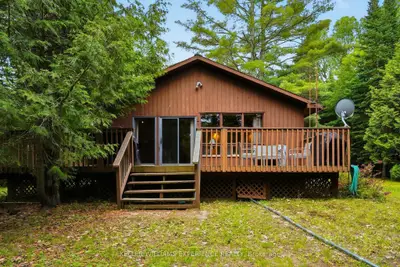 1689 Braeloch Road, Algonquin Highlands, On K0m 1s0