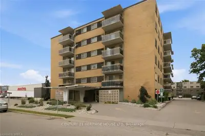 87 St George Street 508, Brantford, On N3r 1v5