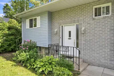 9 Richmond Street W, Kawartha Lakes, On K0m 2b0