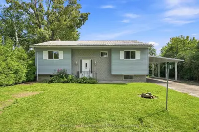 9 Richmond Street W, Kawartha Lakes, On K0m 2b0