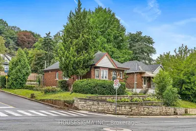 22 Arkledun Avenue, Hamilton, On L8n 2h7