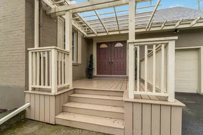 25 Glenview Avenue, Welland, On L3c 4k2