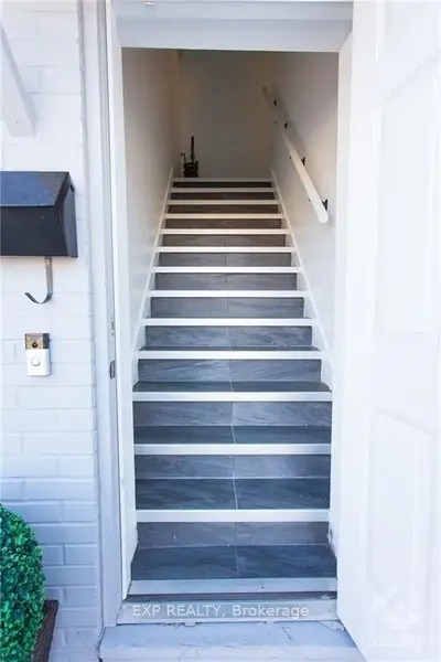 282 Sunnyside Avenue, Glebe - Ottawa East And Area, On K1s 0r8