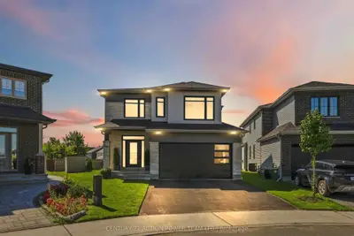 644 Moonflower Crescent, Blossom Park - Airport And Area, On K1t 0x8
