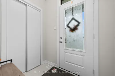 708 Expansion Road, Barrhaven, On K2j 7g4