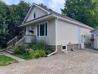 79 Elma Street S, Blue Mountains, On N0h 2p0