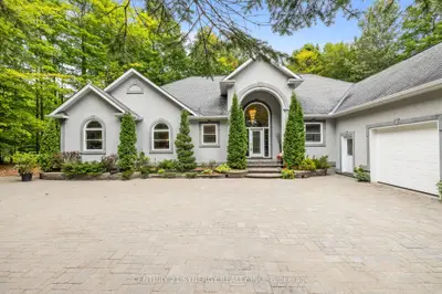 5732 Queenscourt Crescent, Manotick - Kars - Rideau Twp And Area, On K4m 1k3