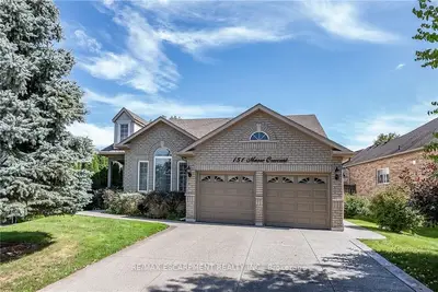 151 MOORE Crescent, Hamilton, ON L9G 4Z9
