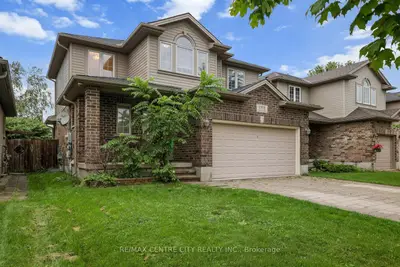 1918 Jubilee Crescent, London North, On N6g 0h6