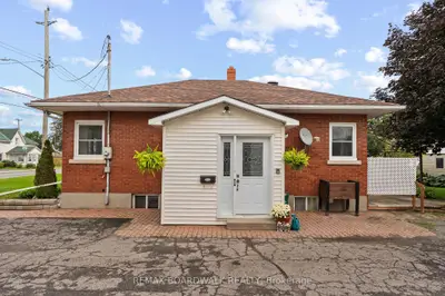 208 Oxford Street E, North Grenville, On K0g 1j0