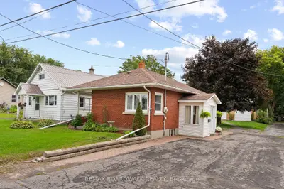 208 Oxford Street E, North Grenville, On K0g 1j0