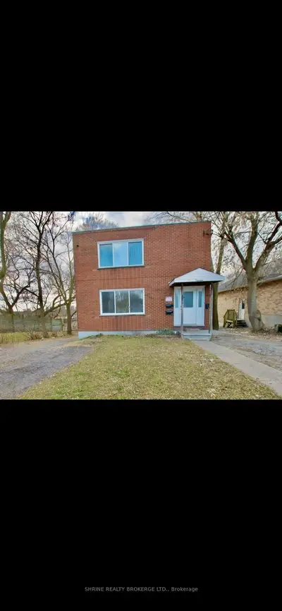 13 STERLING Street 2, London East, ON N5Y 1Y4