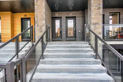 261 Woodbine Avenue 28, Kitchener, On N2r 0s7