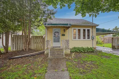 27 Chestnut Street W, Aylmer, On N5h 1e5