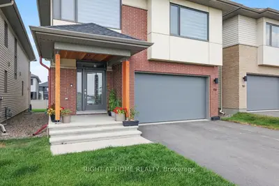 159 Rockmelon Street Unit B, Blossom Park - Airport And Area, On K1x 0k6
