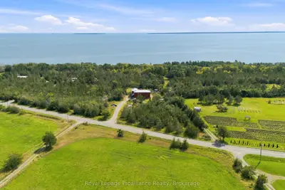 3646 County Road 8, Prince Edward County, On K0k 2t0
