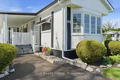 5 Chapel Boulevard, Quinte West, On K8n 4z3