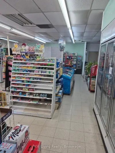 472 Queen Street E, St. Marys, On N4x 1b2