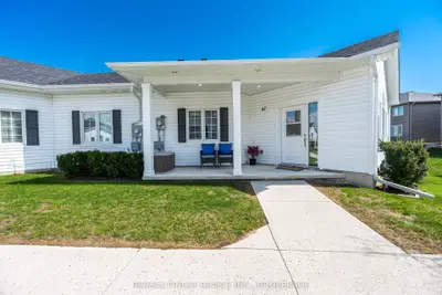 47 Lowry Place, Loyalist, On K7n 0e2