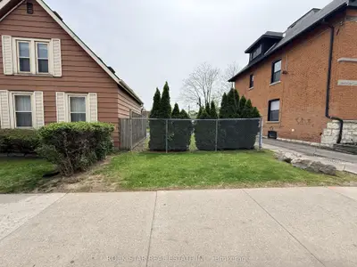 356 Barton Street E, Hamilton, On L8l 2x9