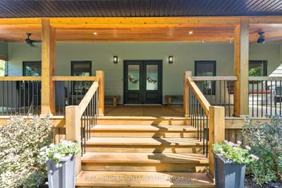 115 LAKESHORE Road, Norfolk, ON N0J 1T0